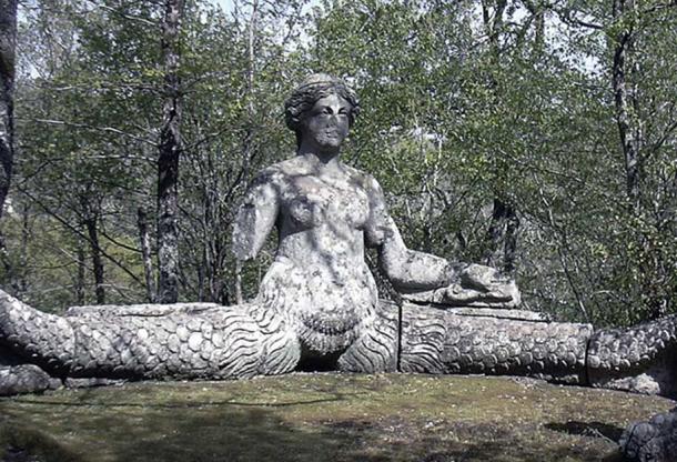 Statue of Echidna
